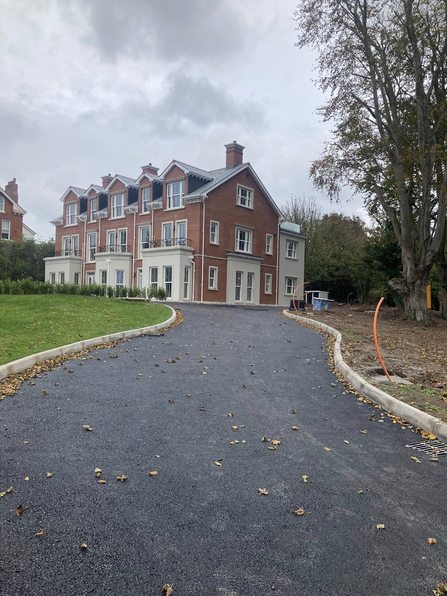 Professionally installed tarmac driveway outside a private property