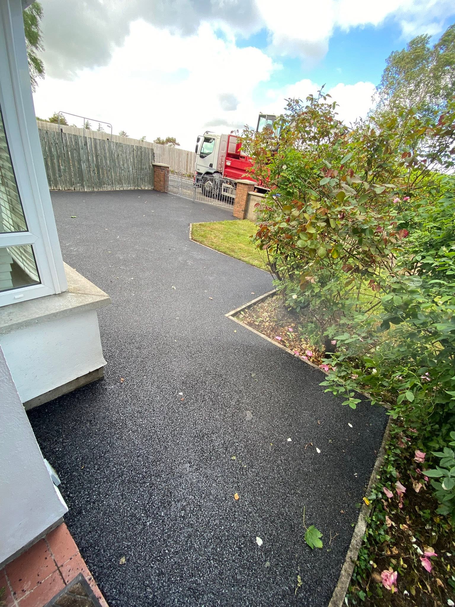 Professional tarmac driveway installation in Belfast and Castlewellan